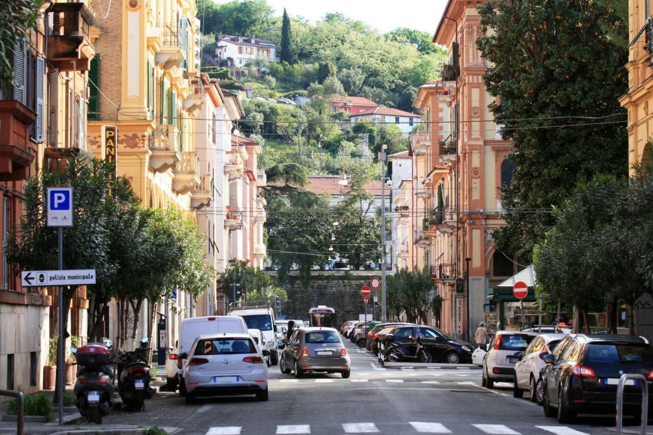 Via Venezia 76 Hotel La Spezia Exterior foto